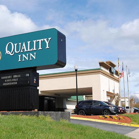 Quality Inn Windsor Mill Екстериор снимка