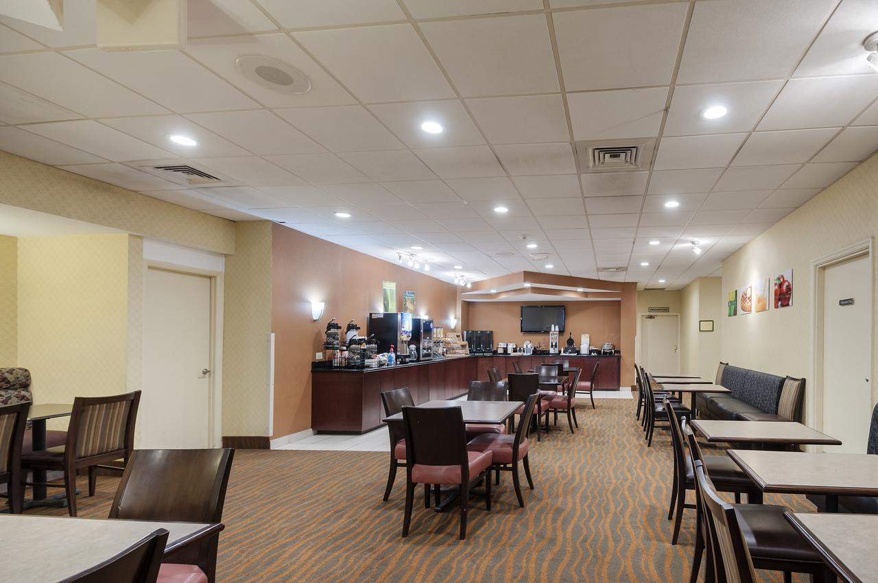 Quality Inn Windsor Mill Екстериор снимка